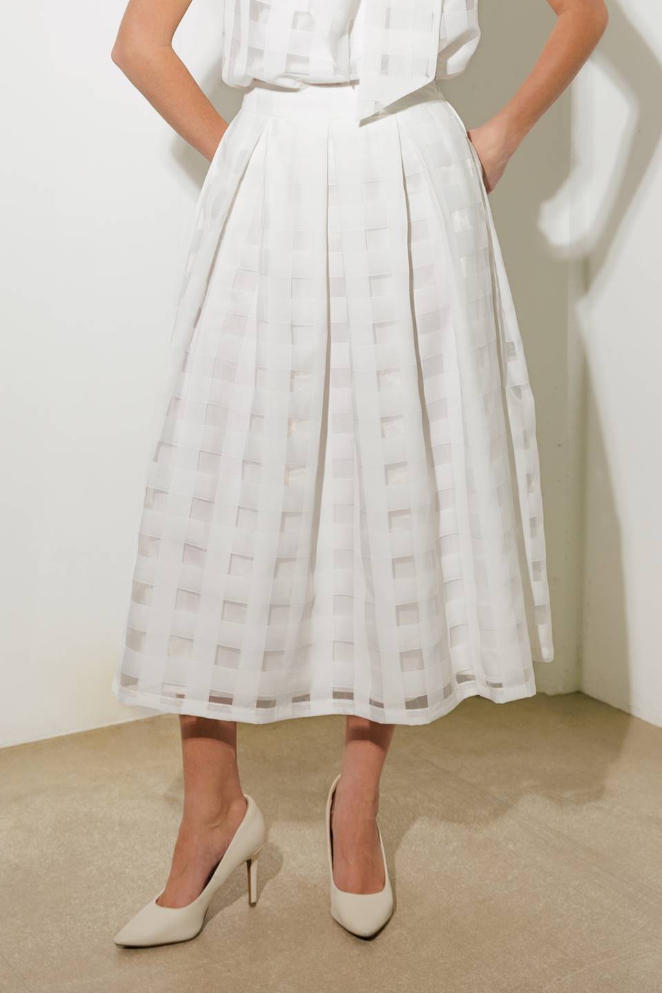 LIVE FOR US WHITE ORGANZA MIDI SKIRT Flying Tomato