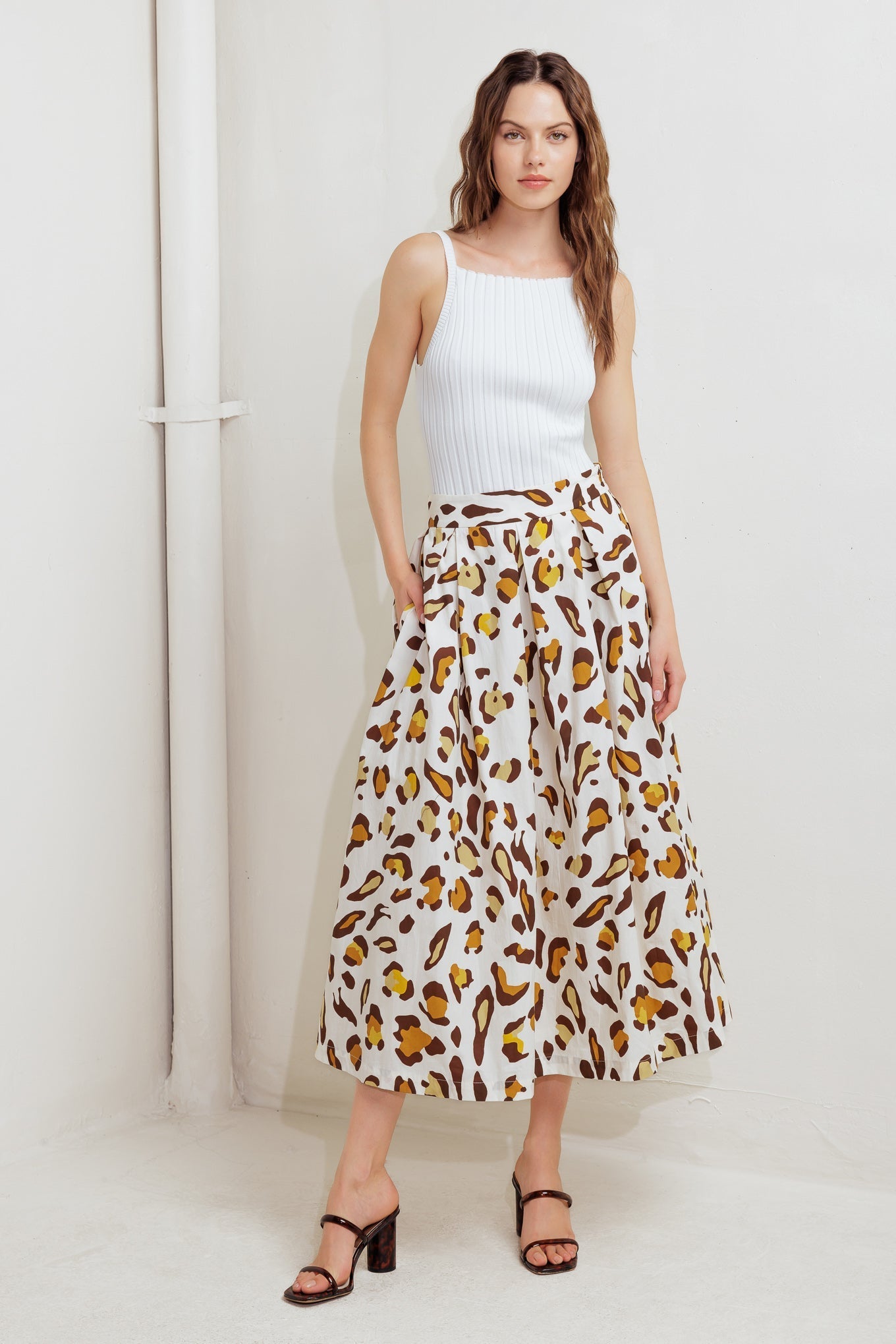 CITY JUNGLE WOVEN FULL SKIRT Flying Tomato