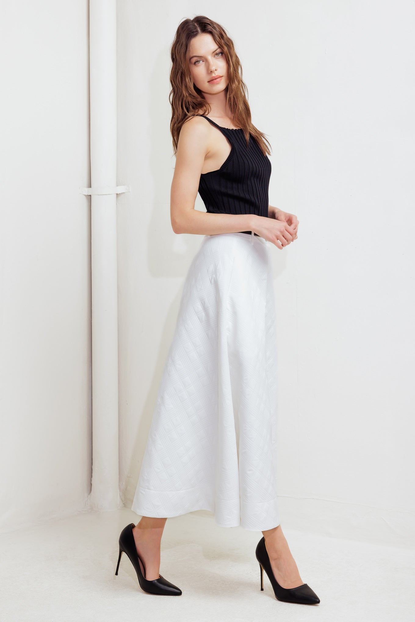 DOWNTOWN EASE WOVEN MIDI SKIRT Flying Tomato