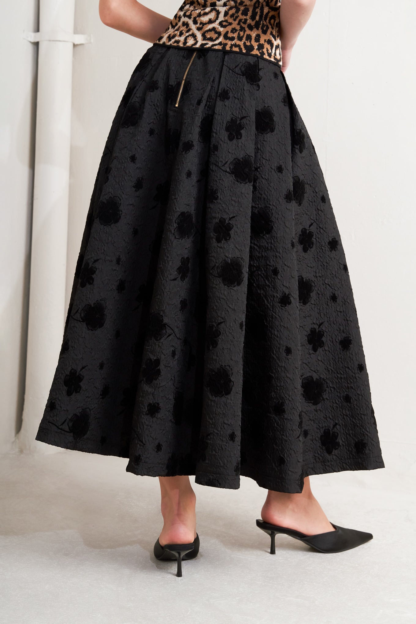 NOIR BLOOMING ROMANCE WOVEN FULL MIDI SKIRT Flying Tomato