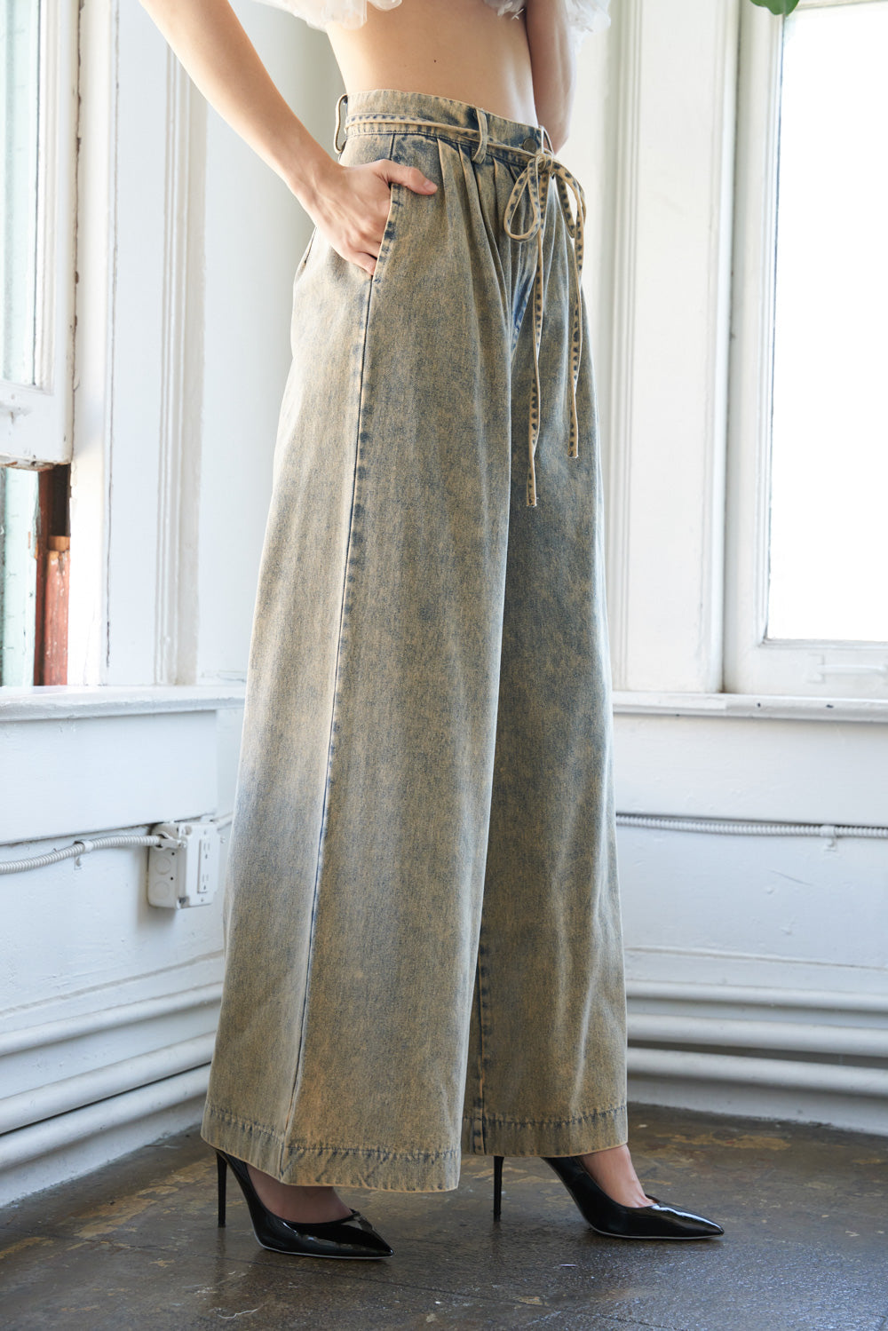 PASSING THOUGH DENIM PANTS Flying Tomato