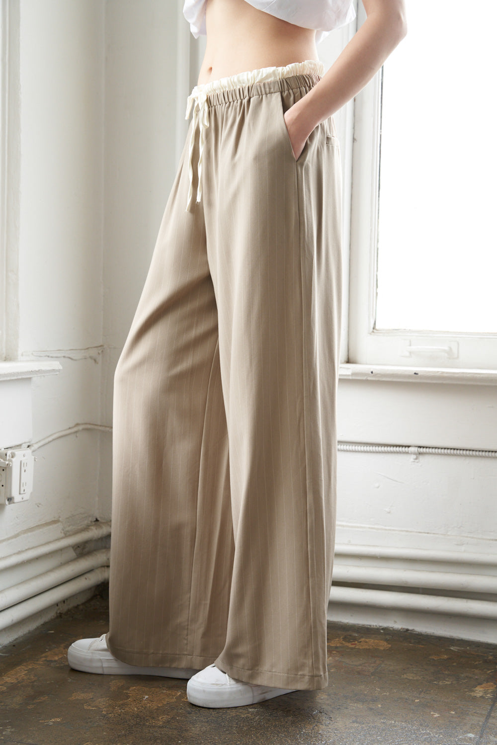 DAY IN THE LIFE WOVEN PANTS Flying Tomato