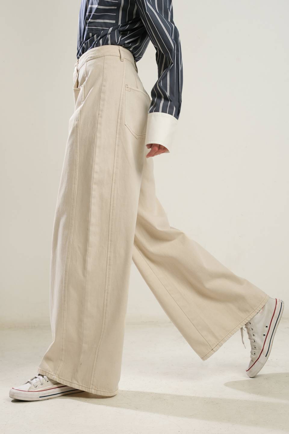 DELICATE HUE WOVEN TWILL PANTS