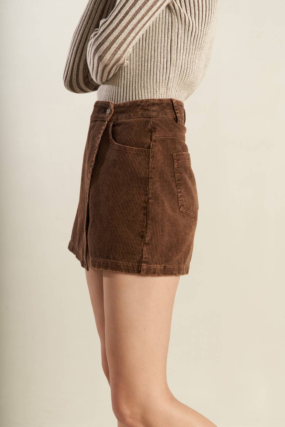 ESCAPING REALITY CORDUROY SKIRT Flying Tomato