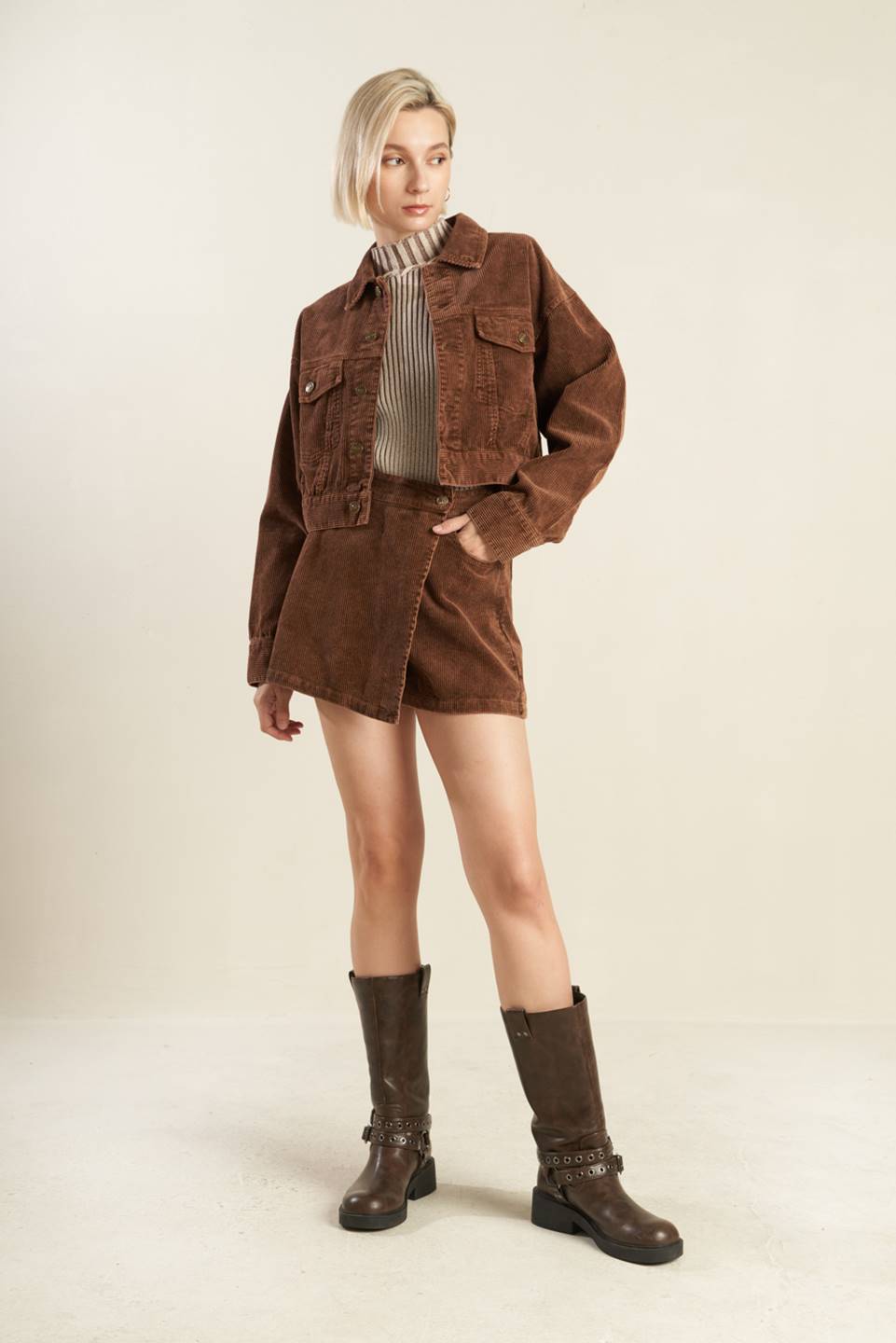 ESCAPING REALITY CORDUROY SKIRT Flying Tomato