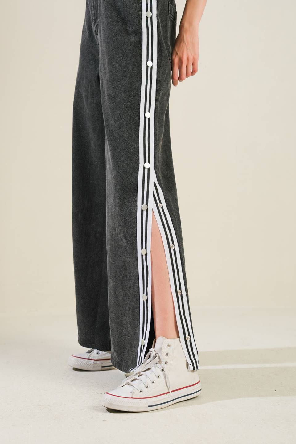 ELEGANT ELEVATION DENIM PANTS Flying Tomato