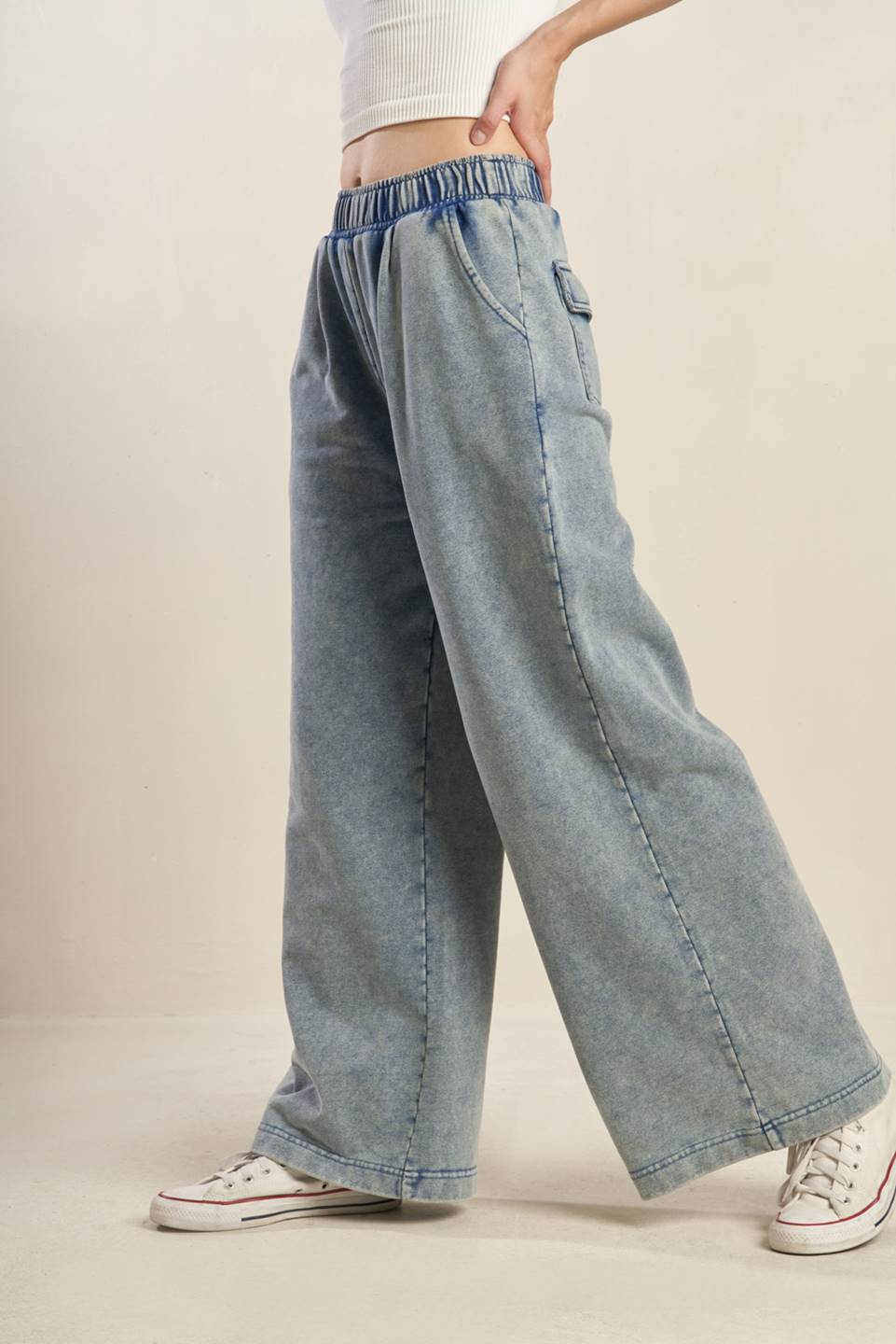 FIT AND FAIR WASHED DENIM PANTS