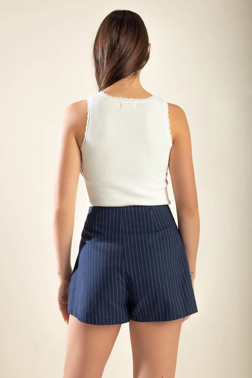 STRIPED WOVEN SKORT WITH BUTTON DETAIL