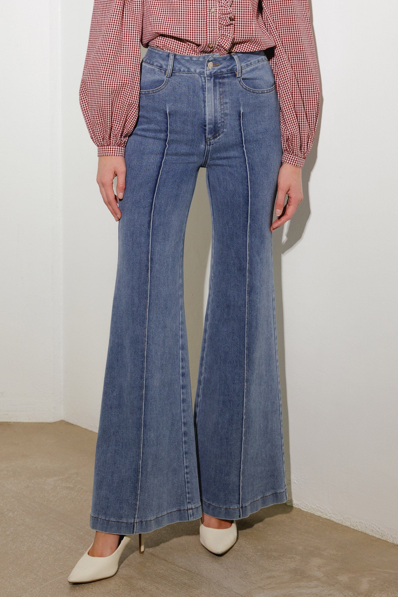 WASHED STRETCH DENIM PANTS WITH POCKETS