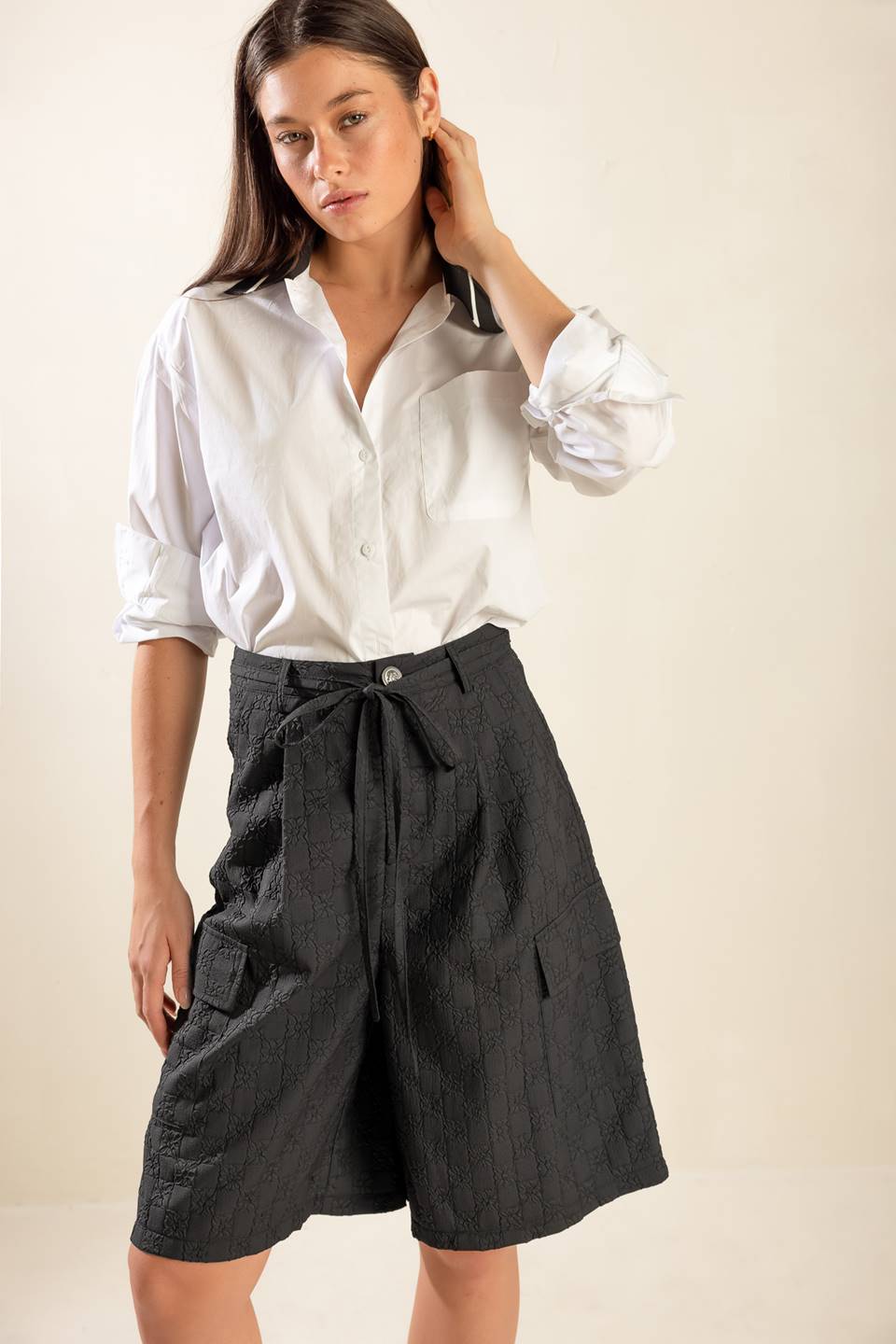 SEE WHAT HAPPENS WOVEN BERMUDA SHORTS Flying Tomato