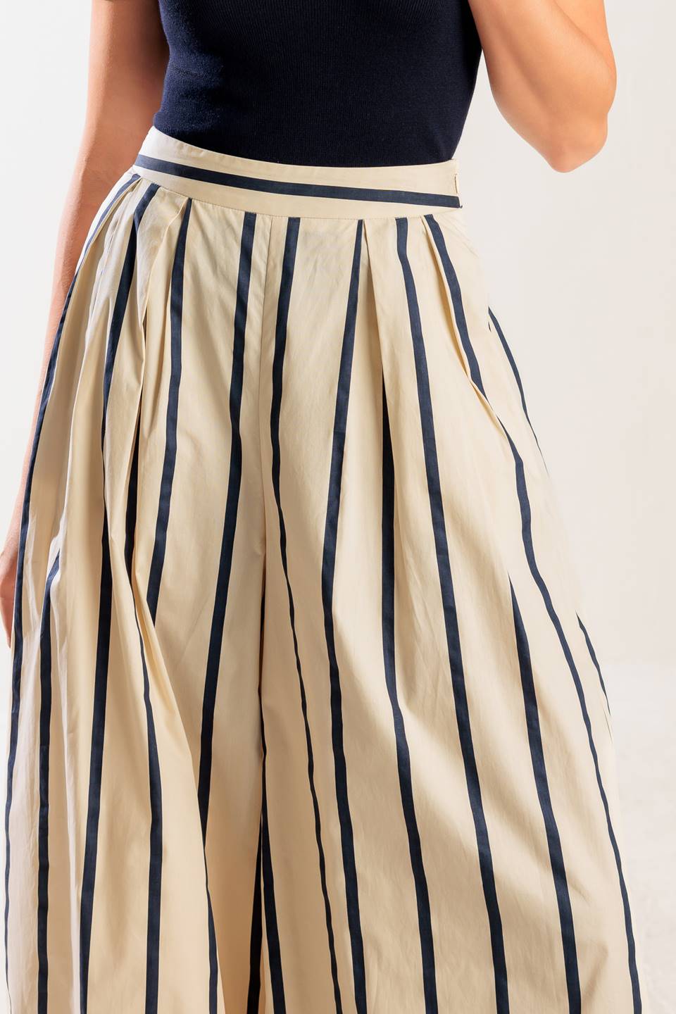 HERE AND NOW WOVEN PANTS Flying Tomato