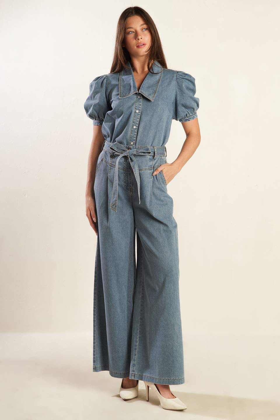 Wondering Why Denim Pants With Wide Leg And Belt