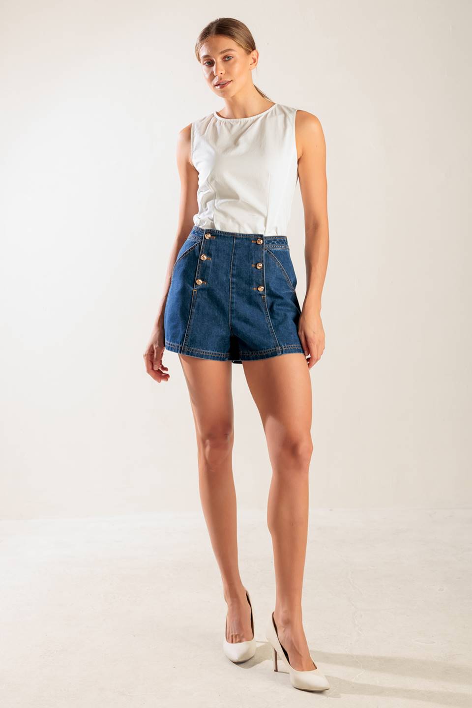 DRIVE-IN MOVIE DENIM SHORT Flying Tomato