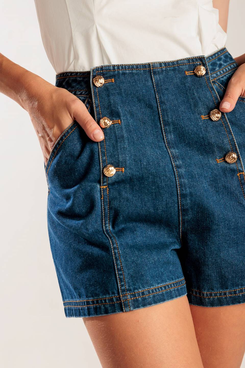 DRIVE-IN MOVIE DENIM SHORT