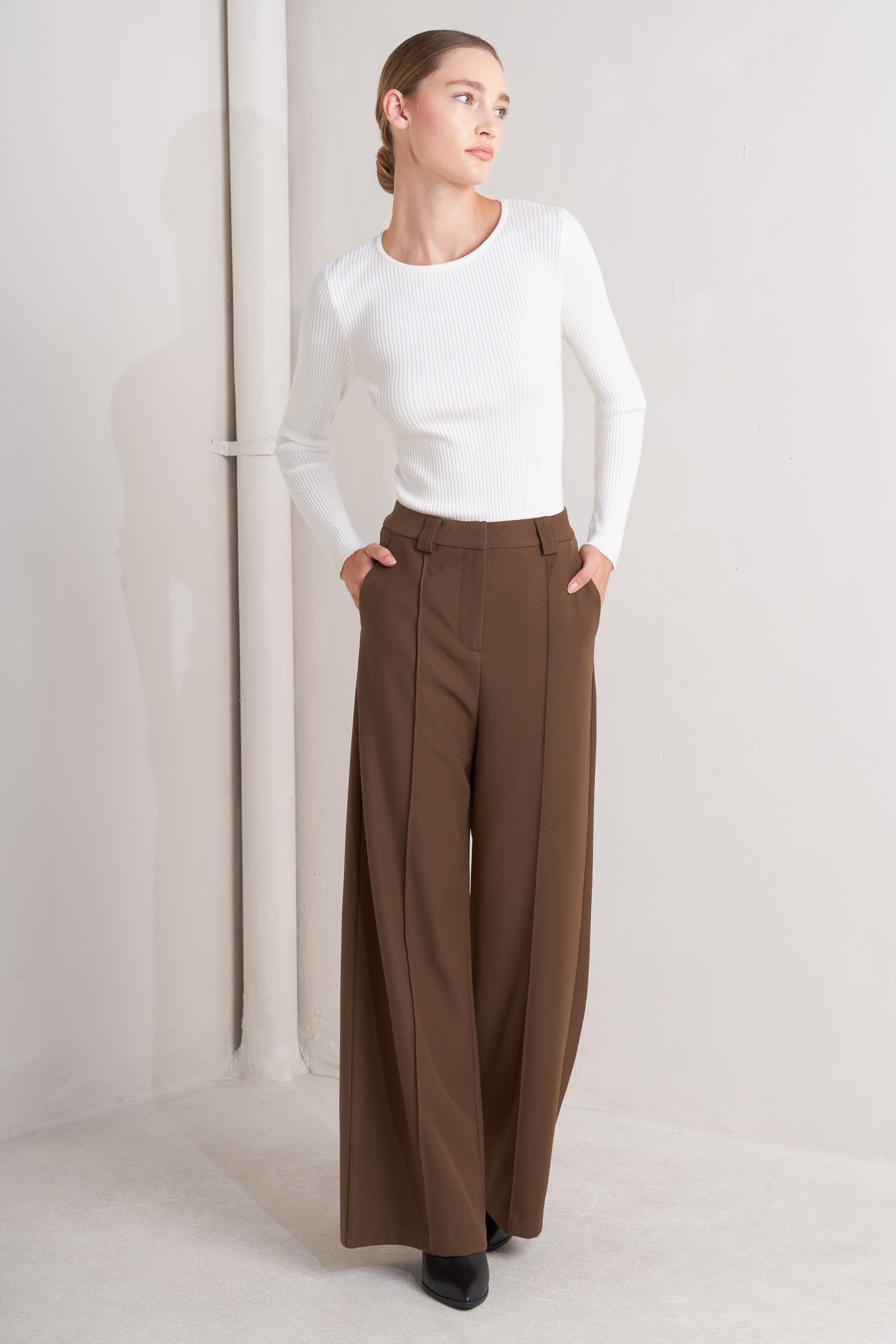 MONDAY FLOW BROWN WOVEN PANTS Flying Tomato