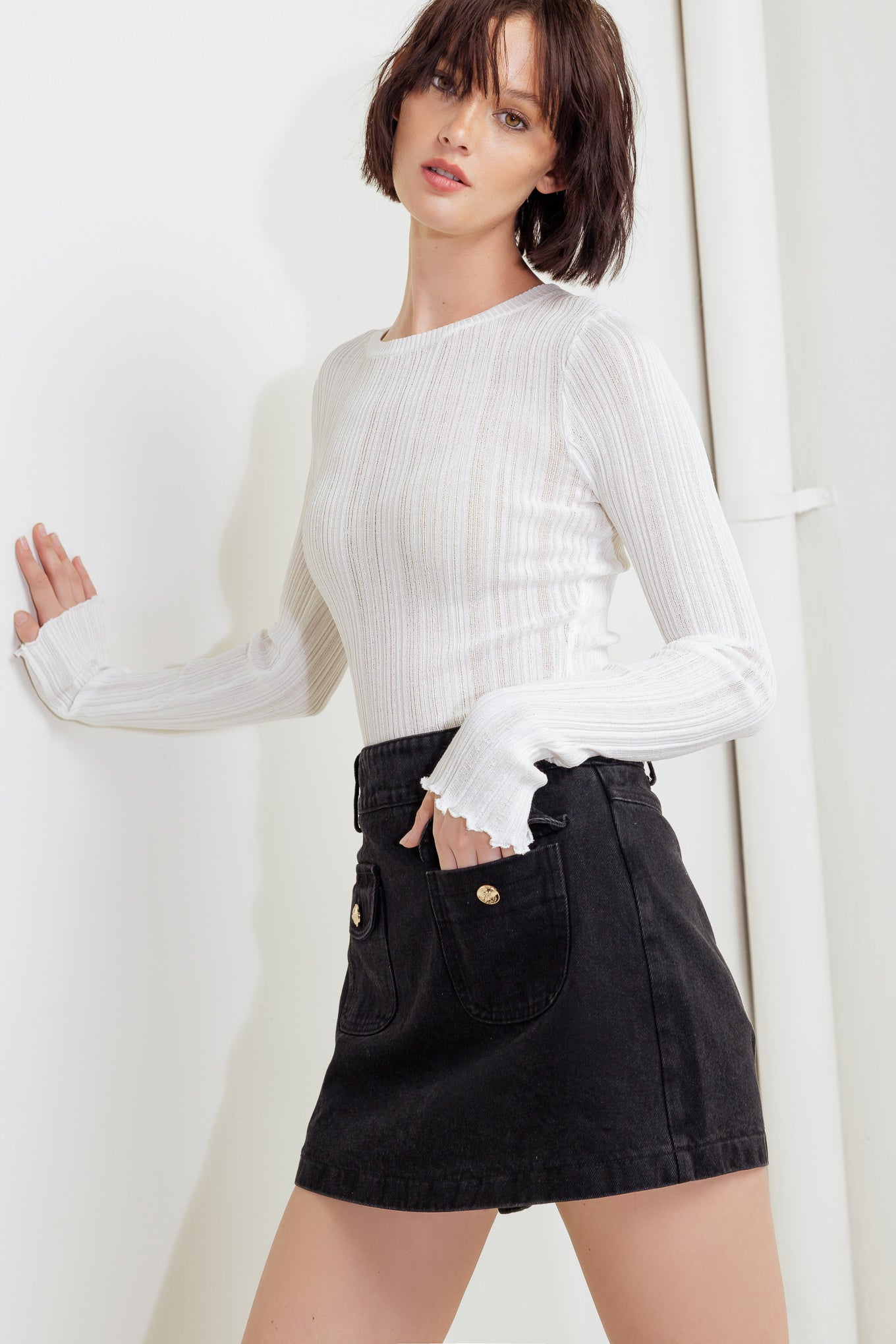 TAILORED FLOW BLACK WOVEN SKORT Flying Tomato