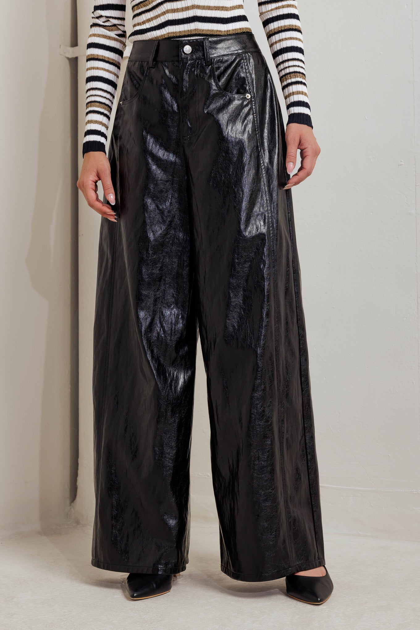 GLOSSY CITY STRIPES FAUX LEATHER PANTS Flying Tomato