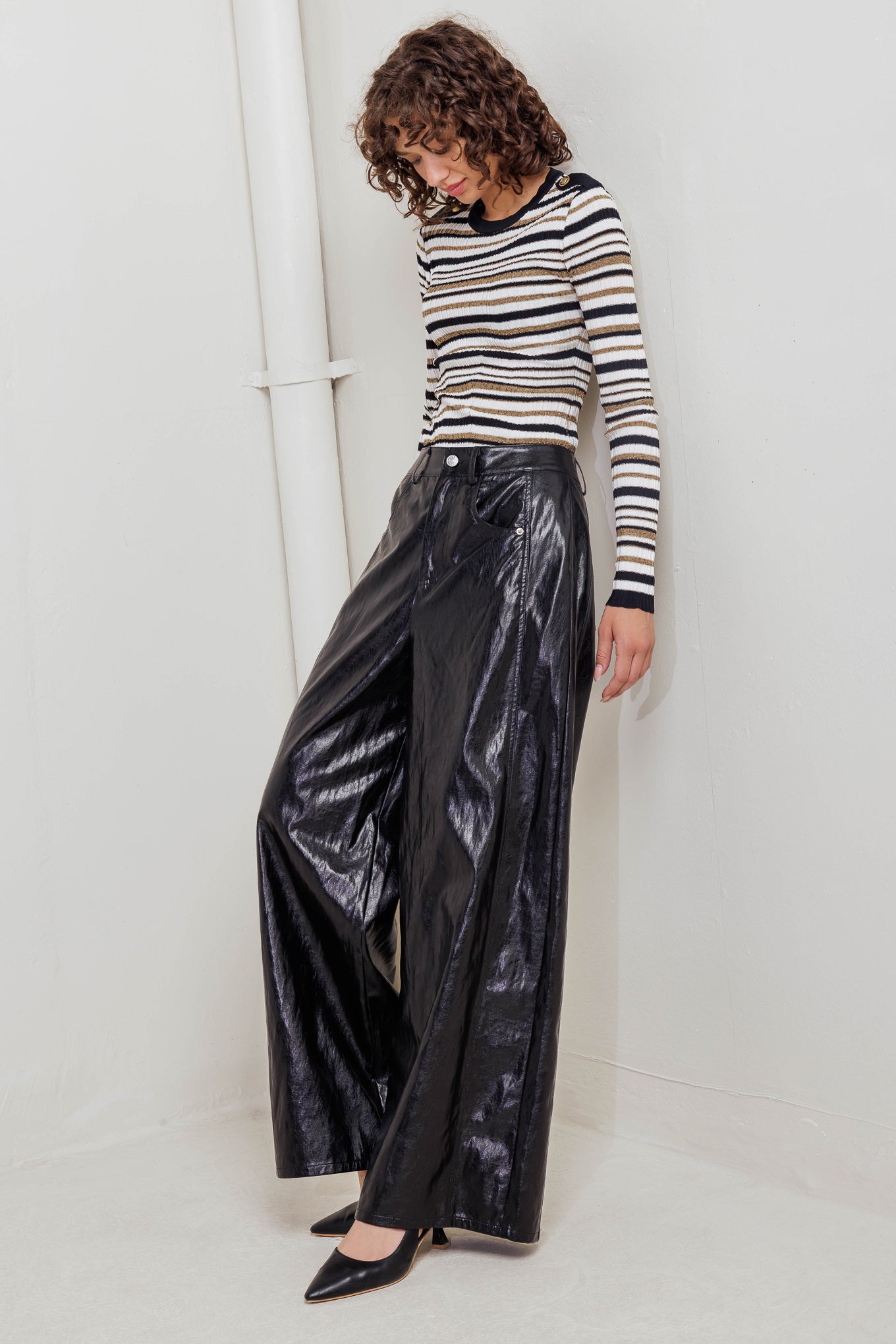 GLOSSY CITY STRIPES FAUX LEATHER PANTS Flying Tomato