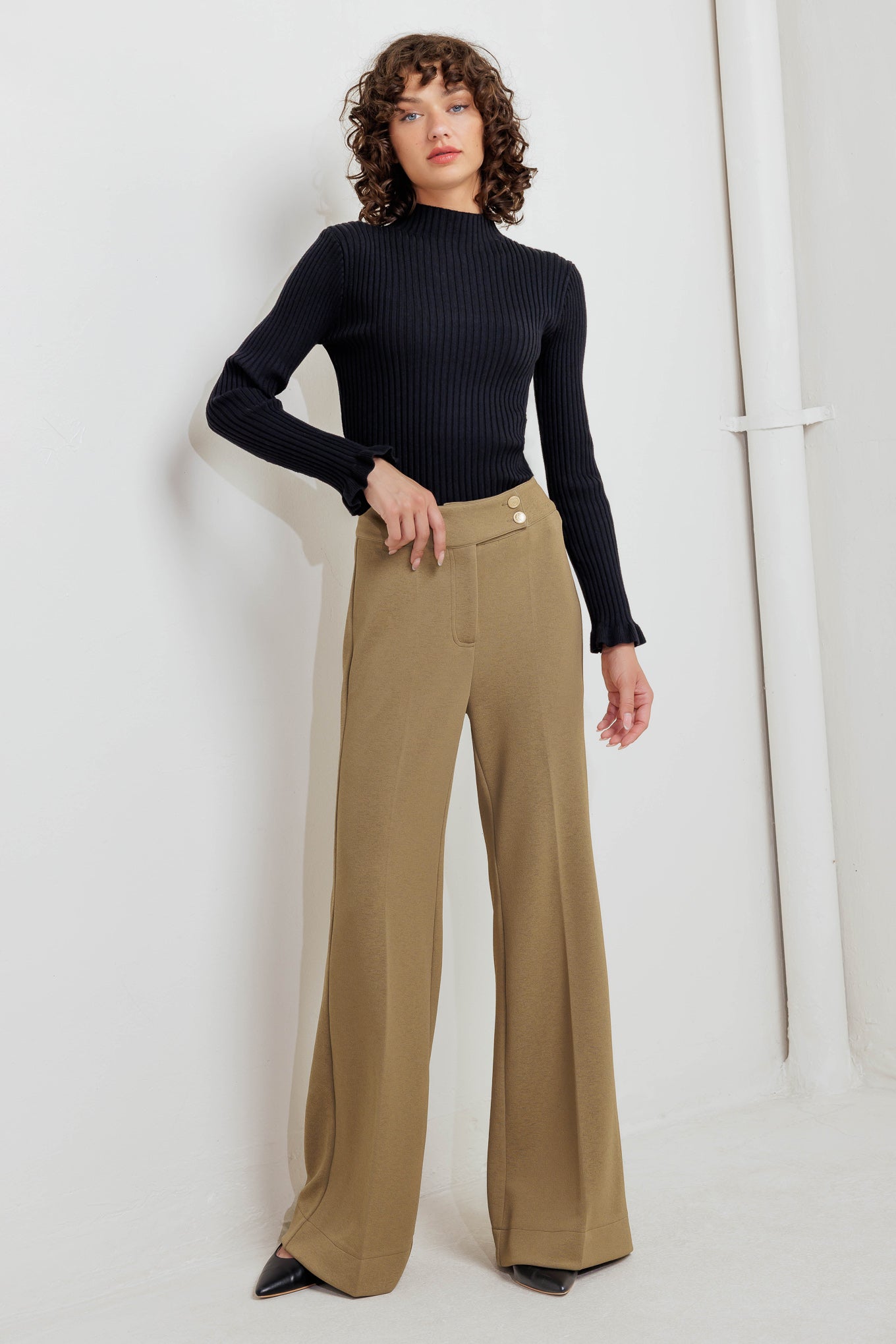 RUNWAY TO REALWAY KNIT PANTS Flying Tomato