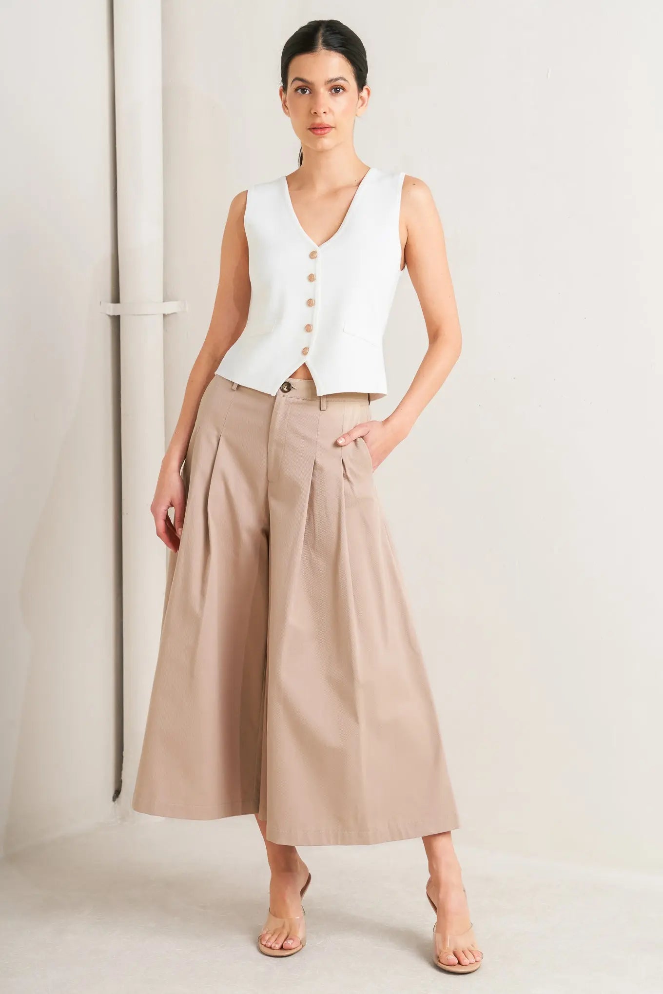 Elegant Pleat Woven Solid Cotton Culotte With Front Pockets And Closure Flying Tomato