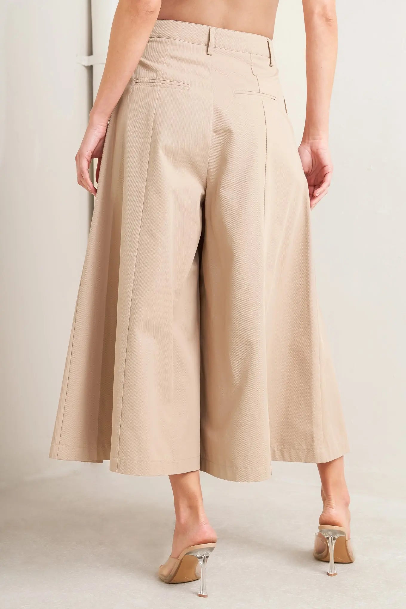 Elegant Pleat Woven Solid Cotton Culotte With Front Pockets And Closure Flying Tomato