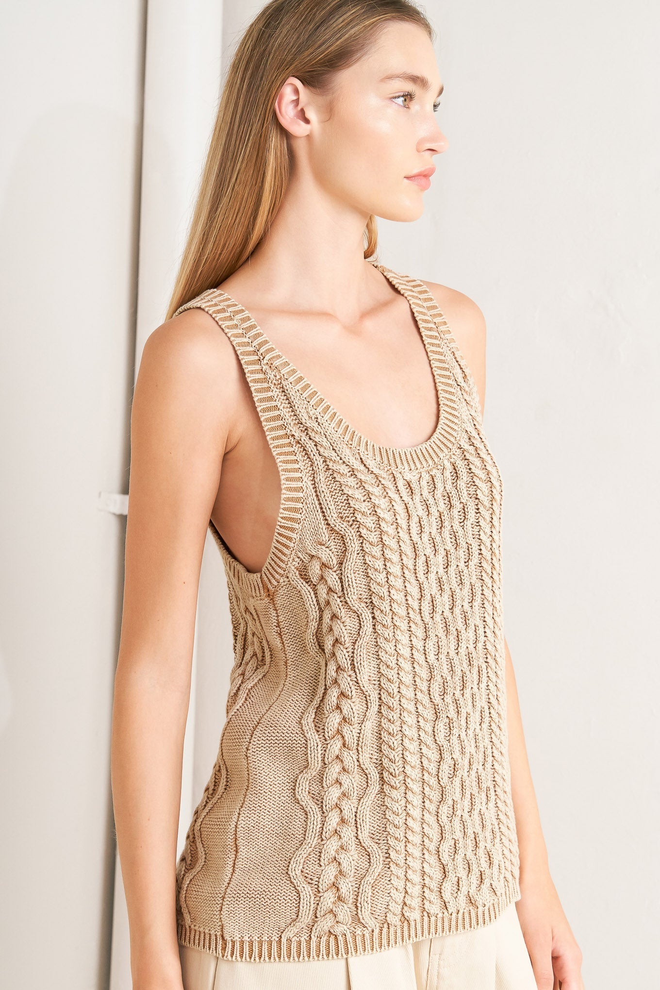 NEVER FORGET KNIT TANK TOP Flying Tomato