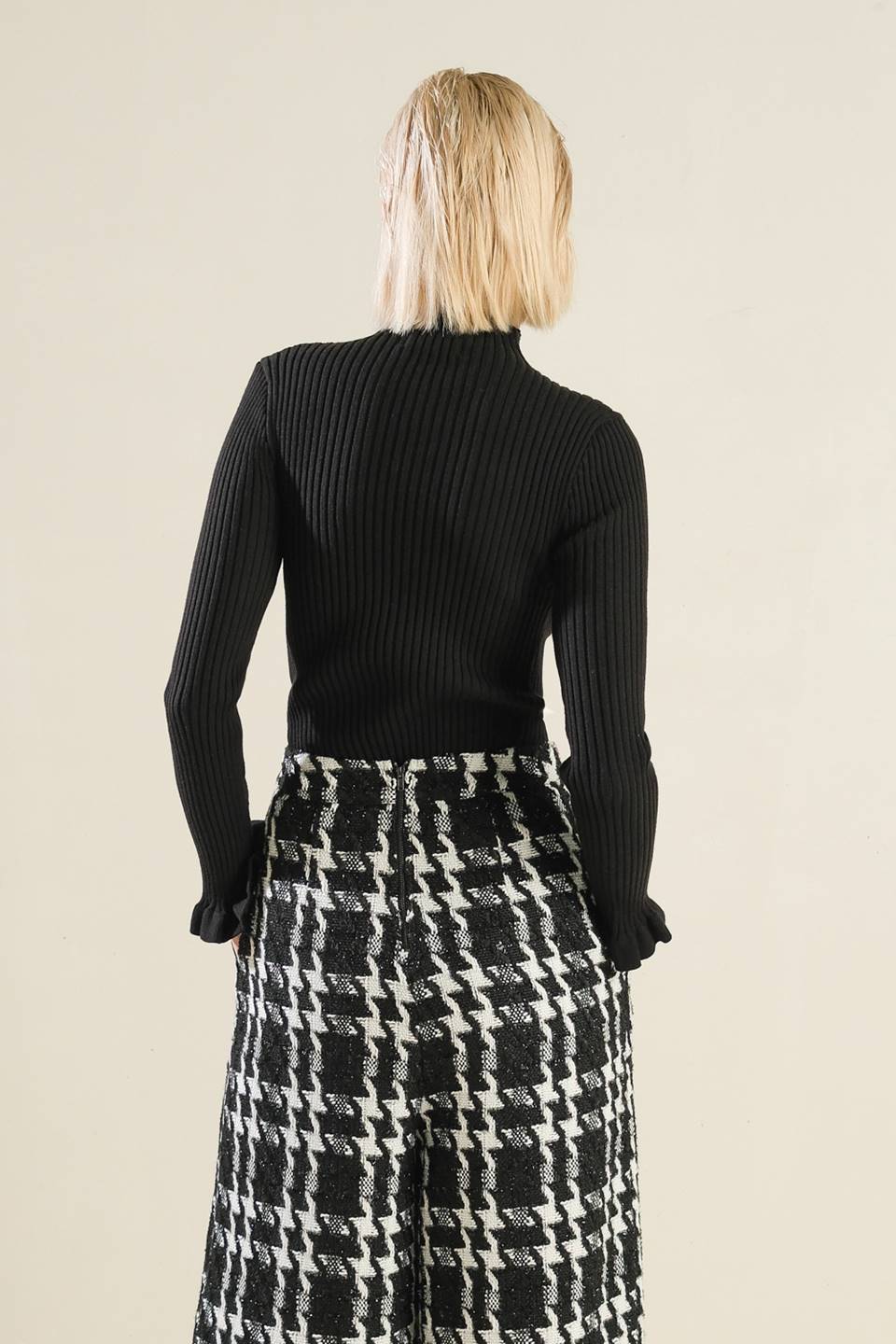 KISS ME IN THE MORNING SWEATER TOP Flying Tomato