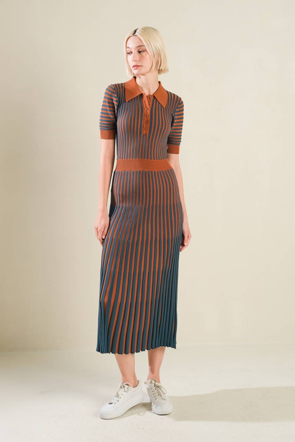 LUXE LIVING SWEATER MIDI DRESS Flying Tomato