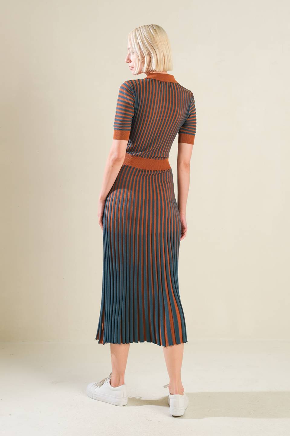 LUXE LIVING SWEATER MIDI DRESS Flying Tomato