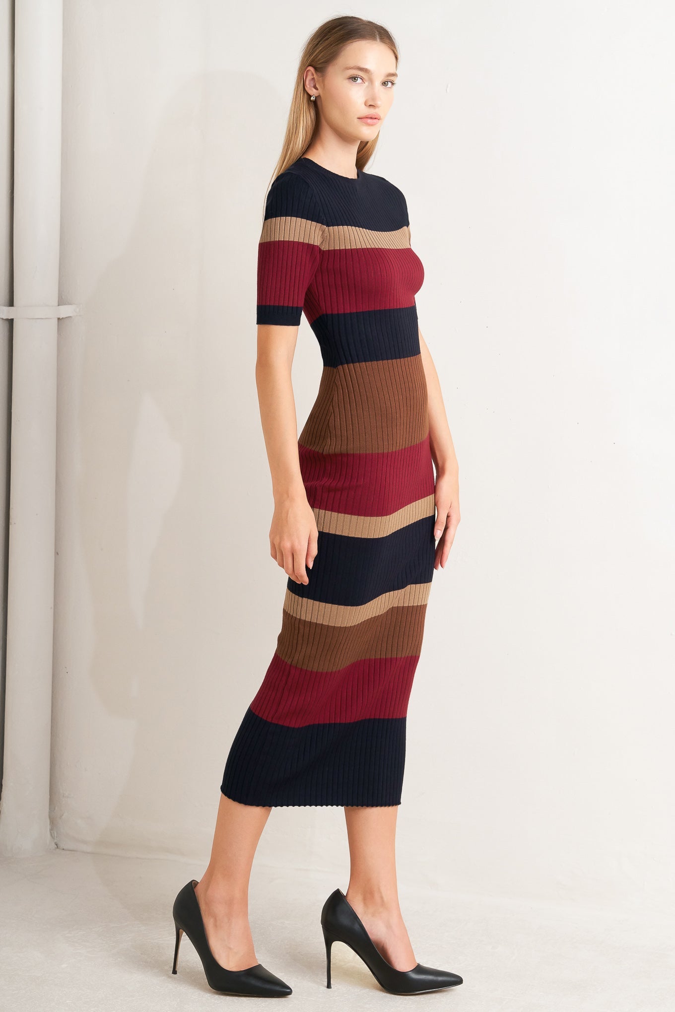 Fall Rhythm Color Blocked Midi Ribbed Sweater Dress Round Neckline Short Sleeve Flying Tomato