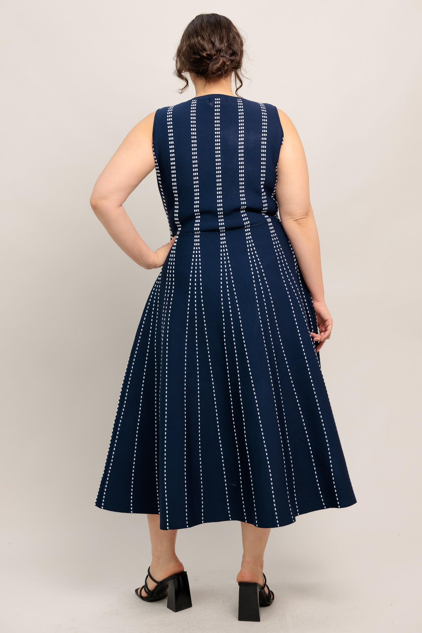 PERFECTLY POISED JACQUARD SWEATER MIDI DRESS - Love Salve