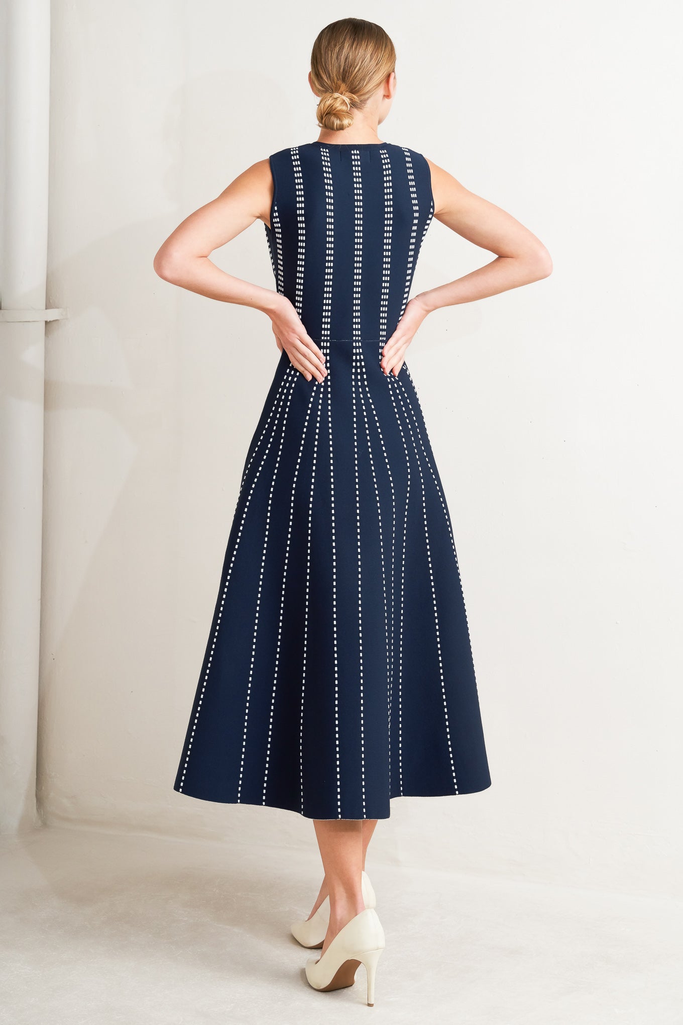 PERFECTLY POISED JACQUARD SWEATER MIDI DRESS - Love Salve