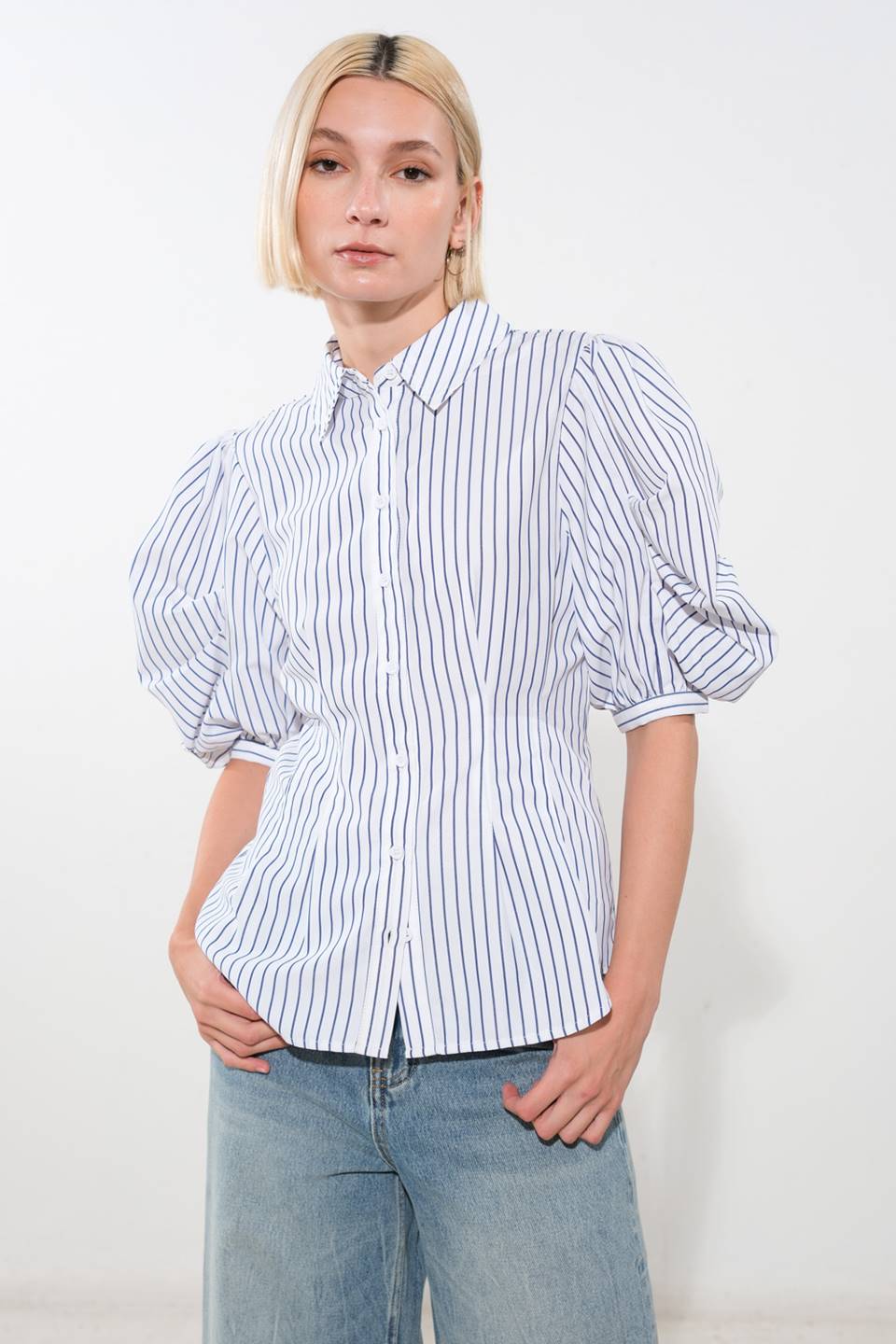 DYNAMIC LOVE WOVEN TOP