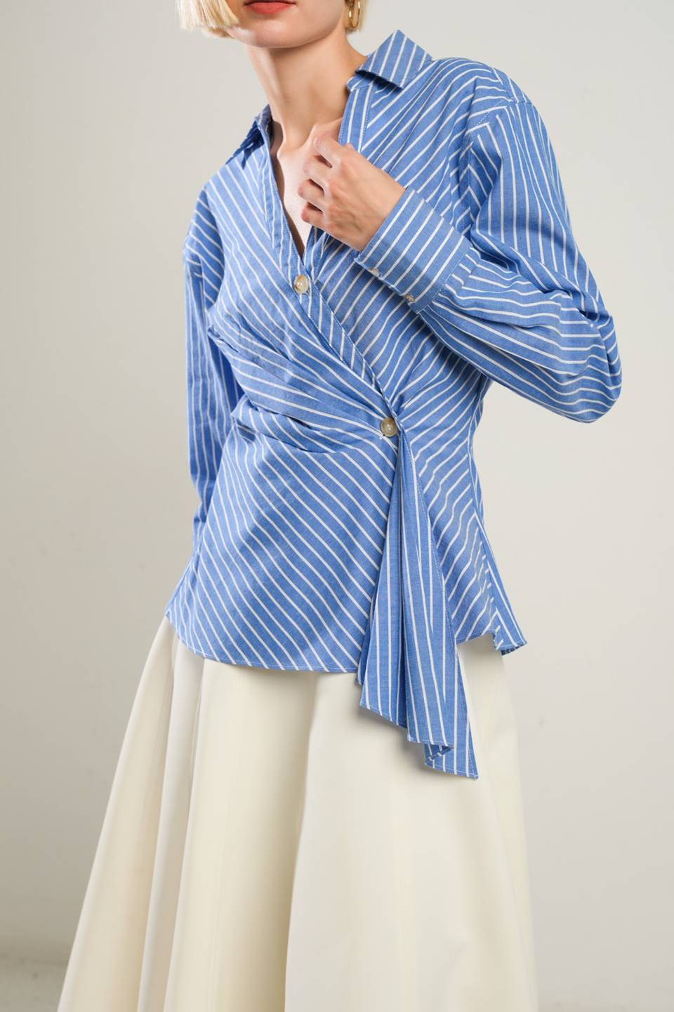 EVERMORE ELEGANCE WOVEN TOP Flying Tomato