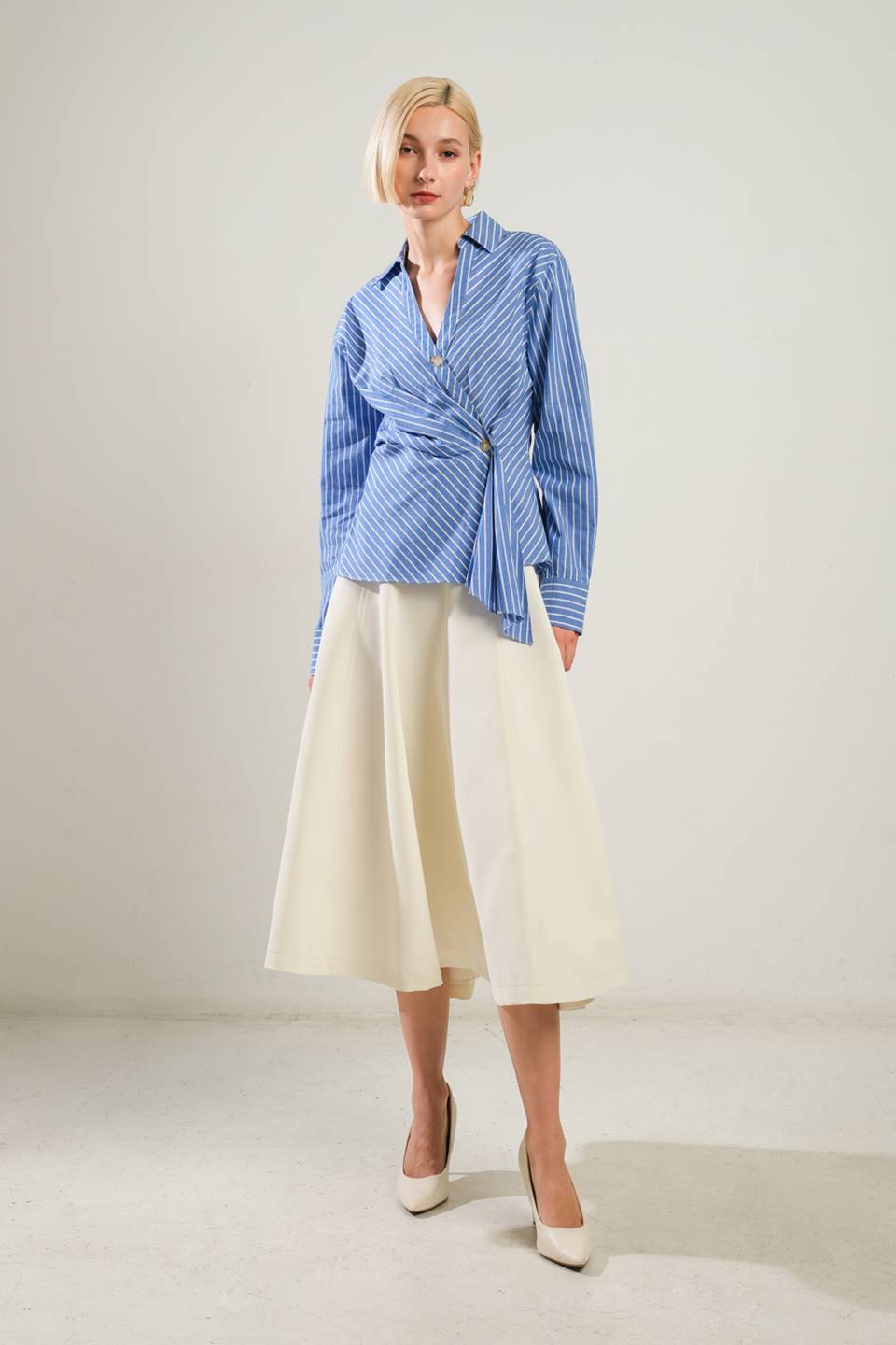 EVERMORE ELEGANCE WOVEN TOP Flying Tomato