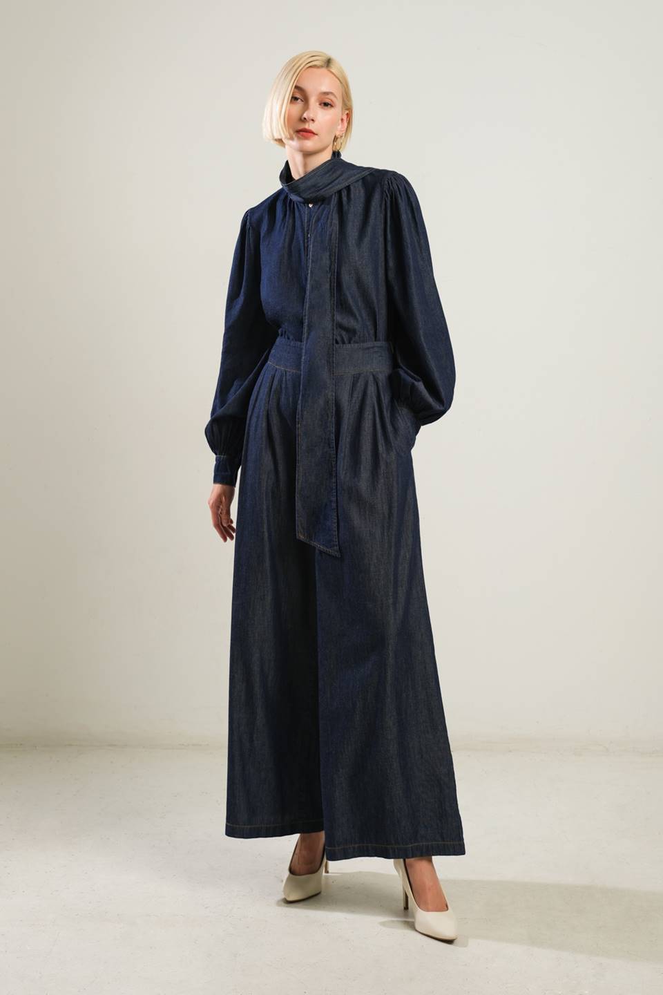 THERE IN MY MIND CHAMBRAY TOP Flying Tomato