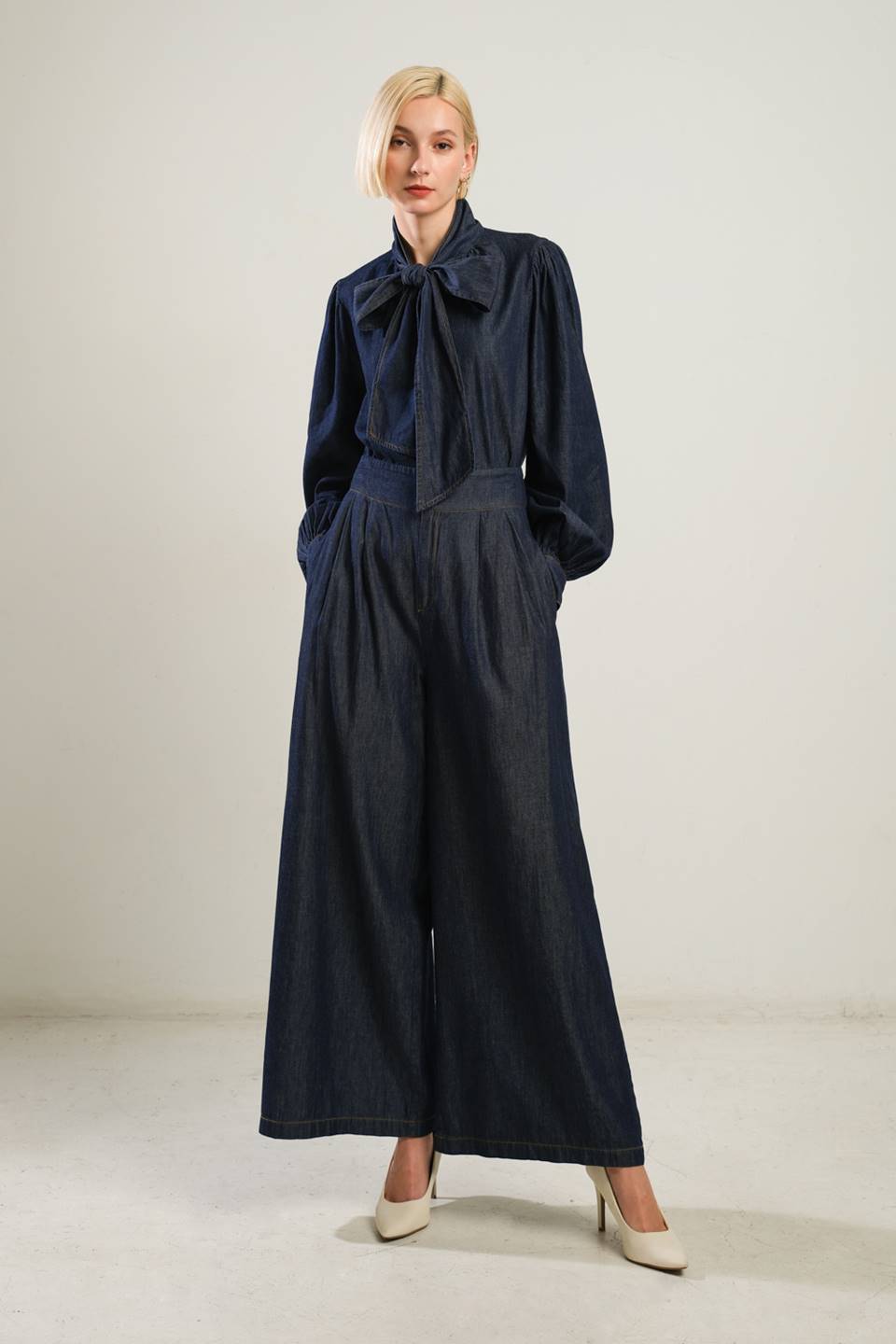 THERE IN MY MIND CHAMBRAY TOP Flying Tomato