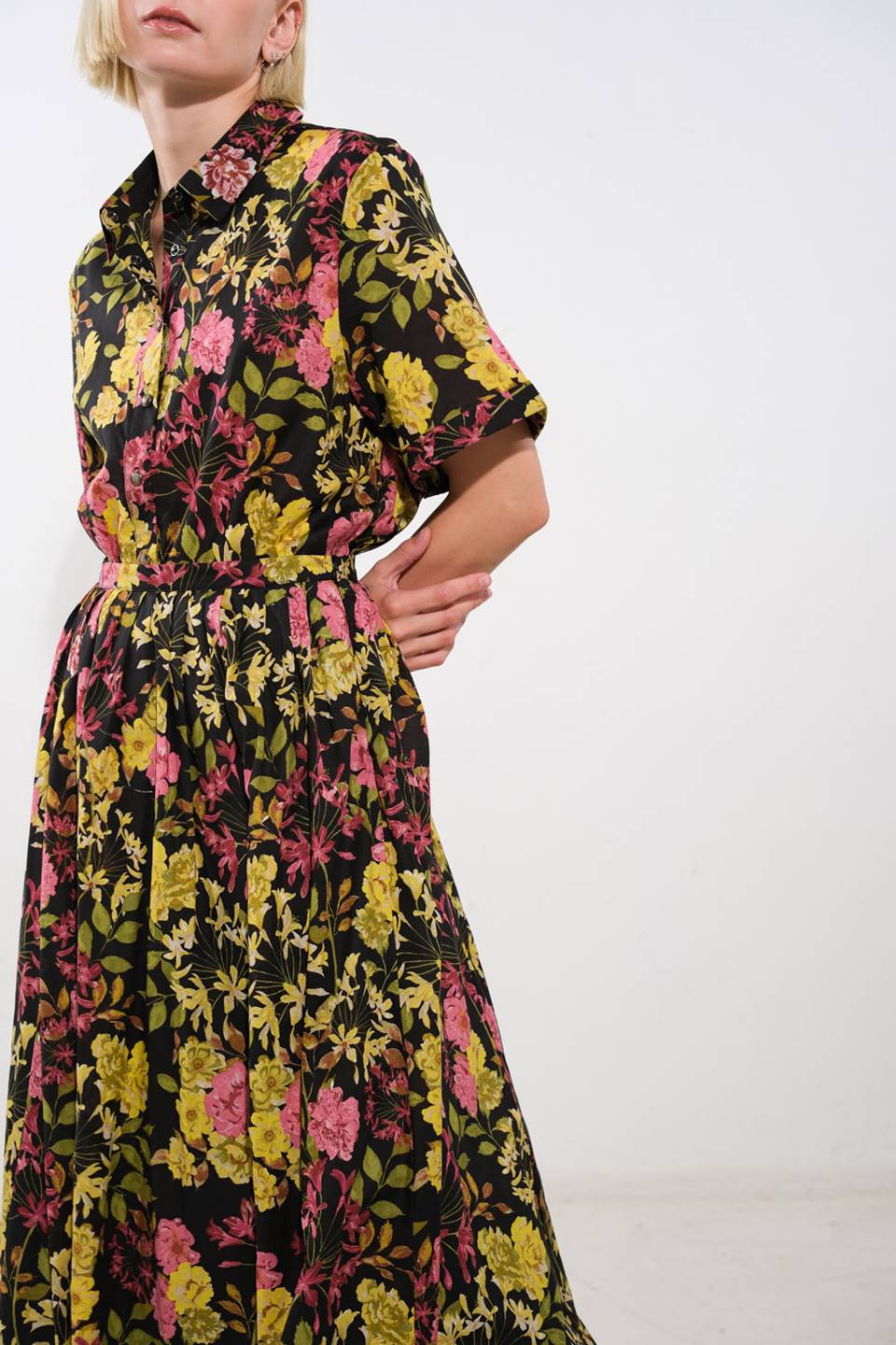 LOVE YOU MORE WOVEN TOP Flying Tomato