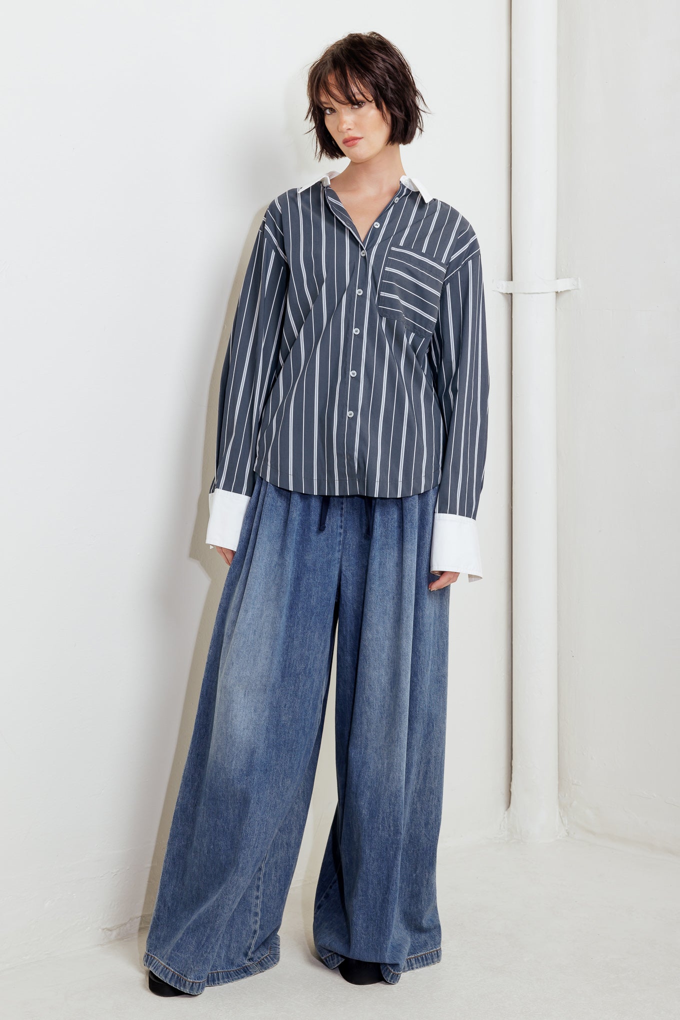 BEHIND THE GRIN WOVEN TOP Flying Tomato