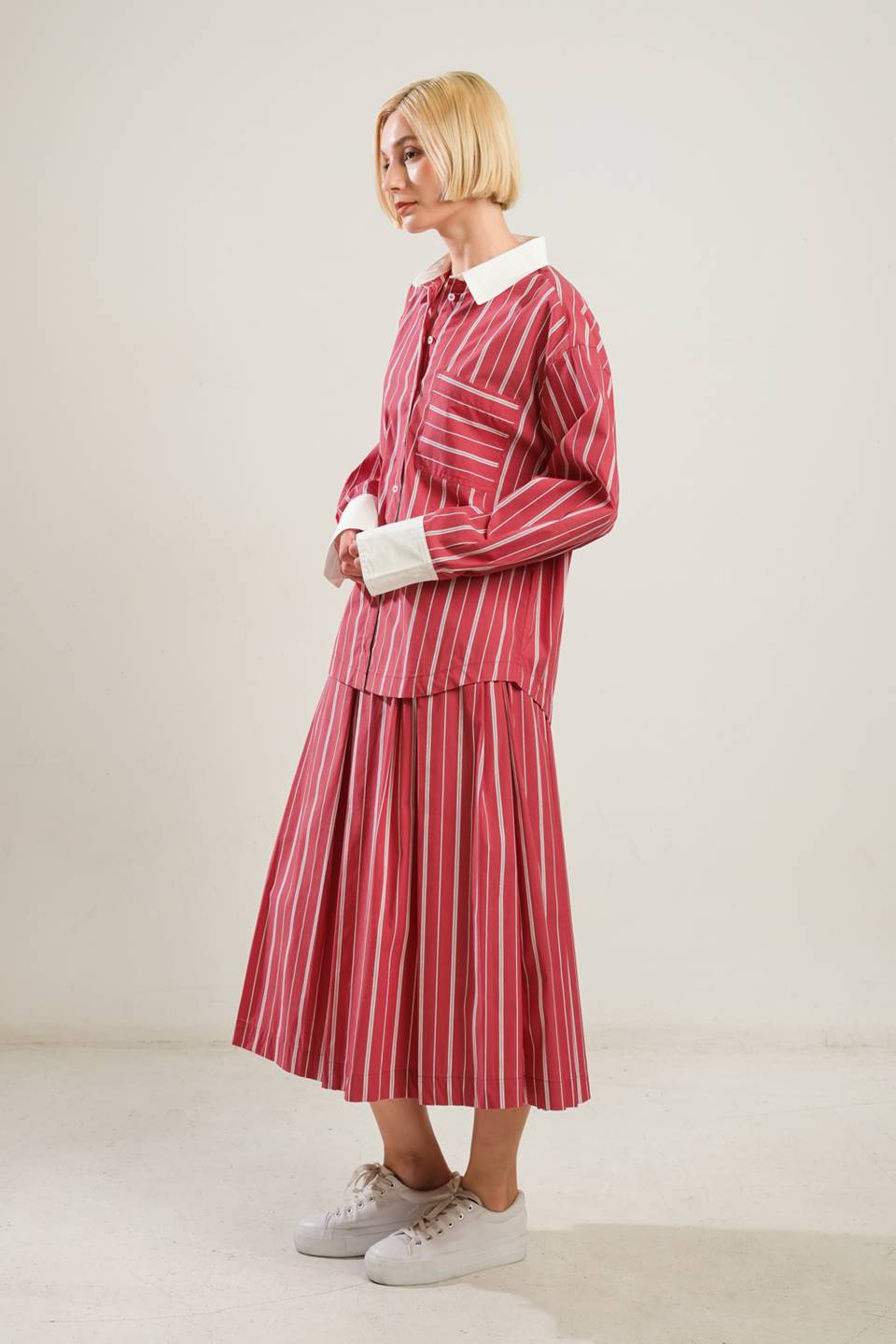 BEHIND THE GRIN WOVEN TOP Flying Tomato