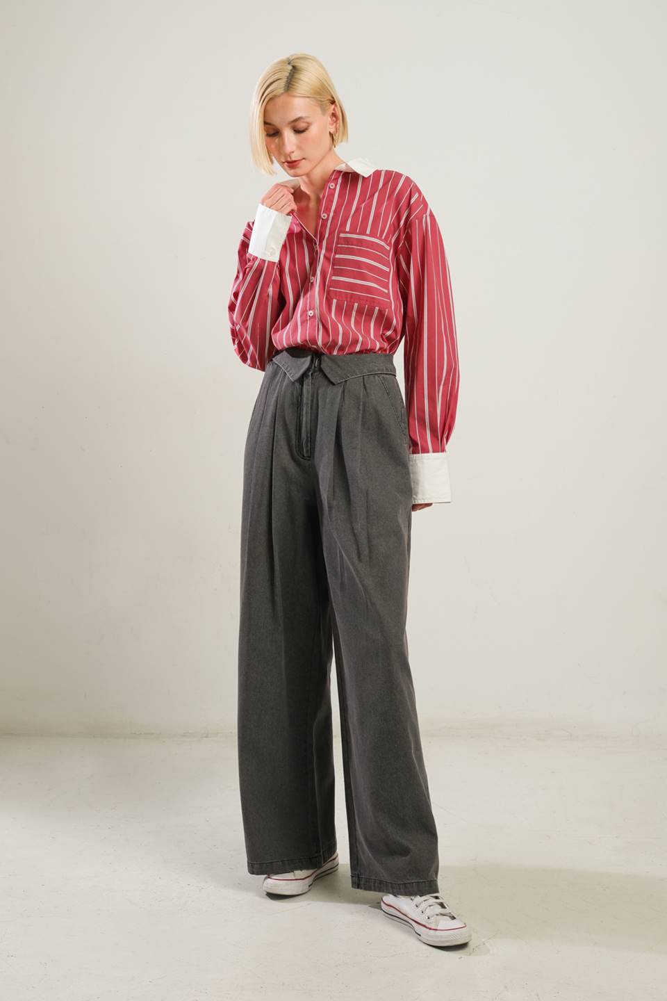 BEHIND THE GRIN WOVEN TOP Flying Tomato