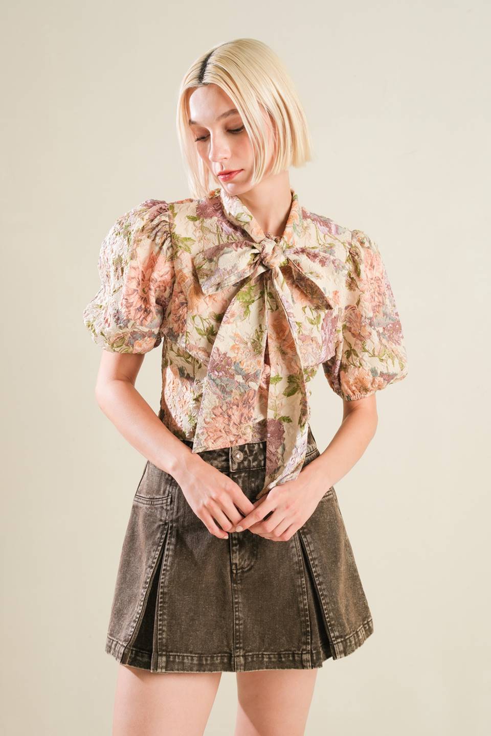 SLEEK SIMPLICITY WOVEN TOP Flying Tomato