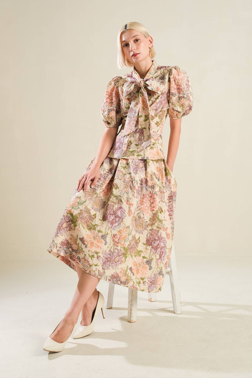 SLEEK SIMPLICITY WOVEN TOP Flying Tomato