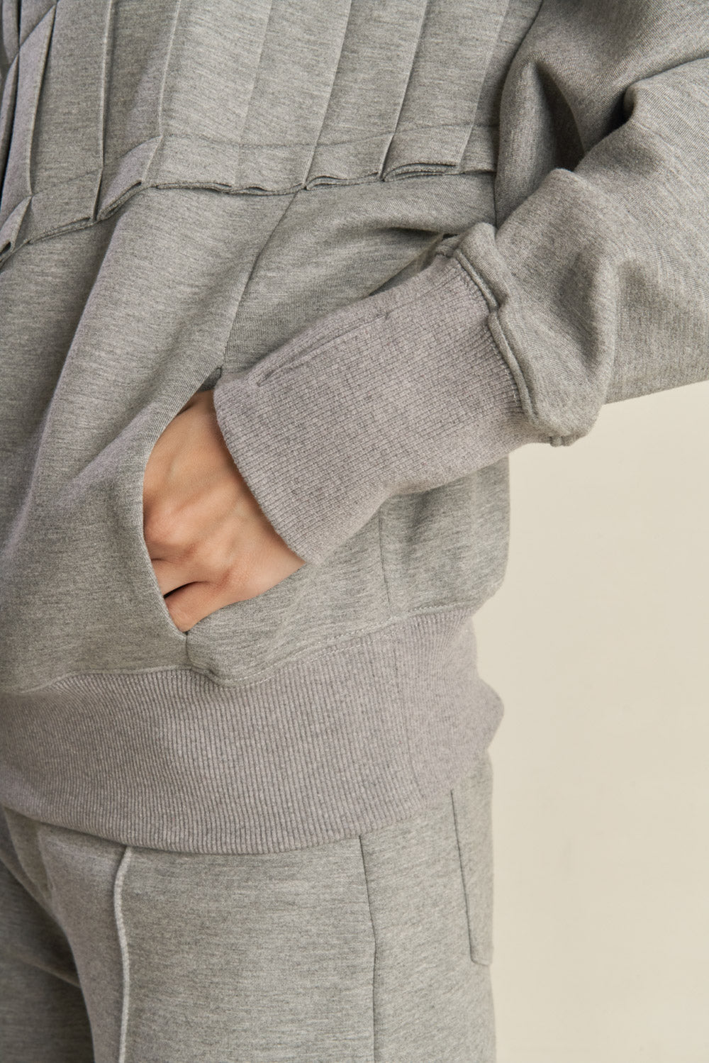 SIMPLE AFFECTION PULLOVER SWEATSHIRT Flying Tomato