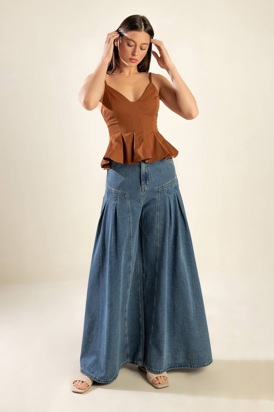 IT'S PERFECT TIMING WOVEN CAMI TOP Flying Tomato