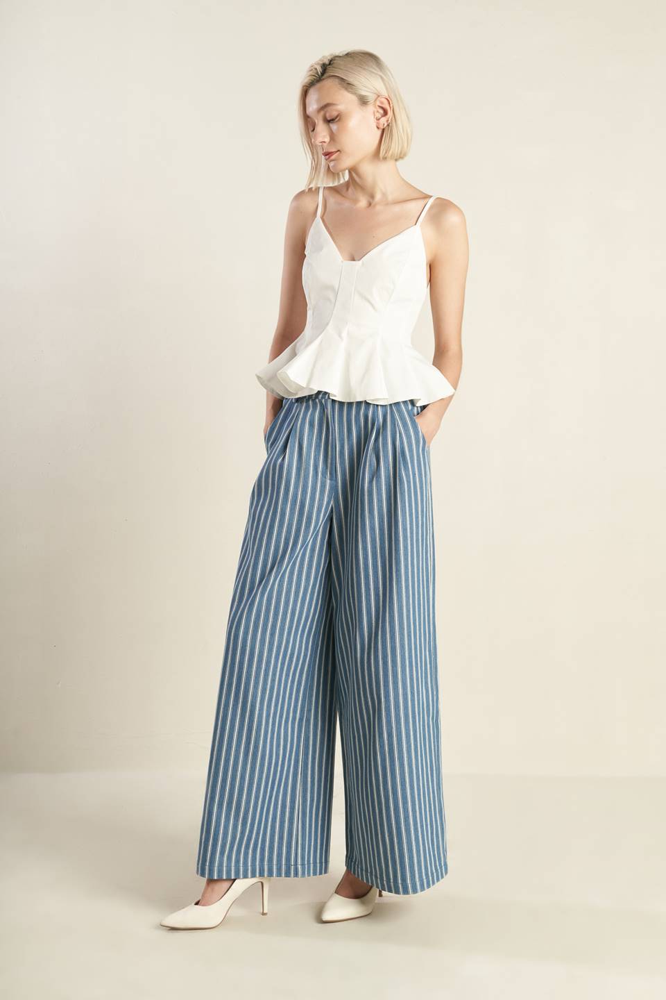 IT'S PERFECT TIMING WOVEN CAMI TOP Flying Tomato