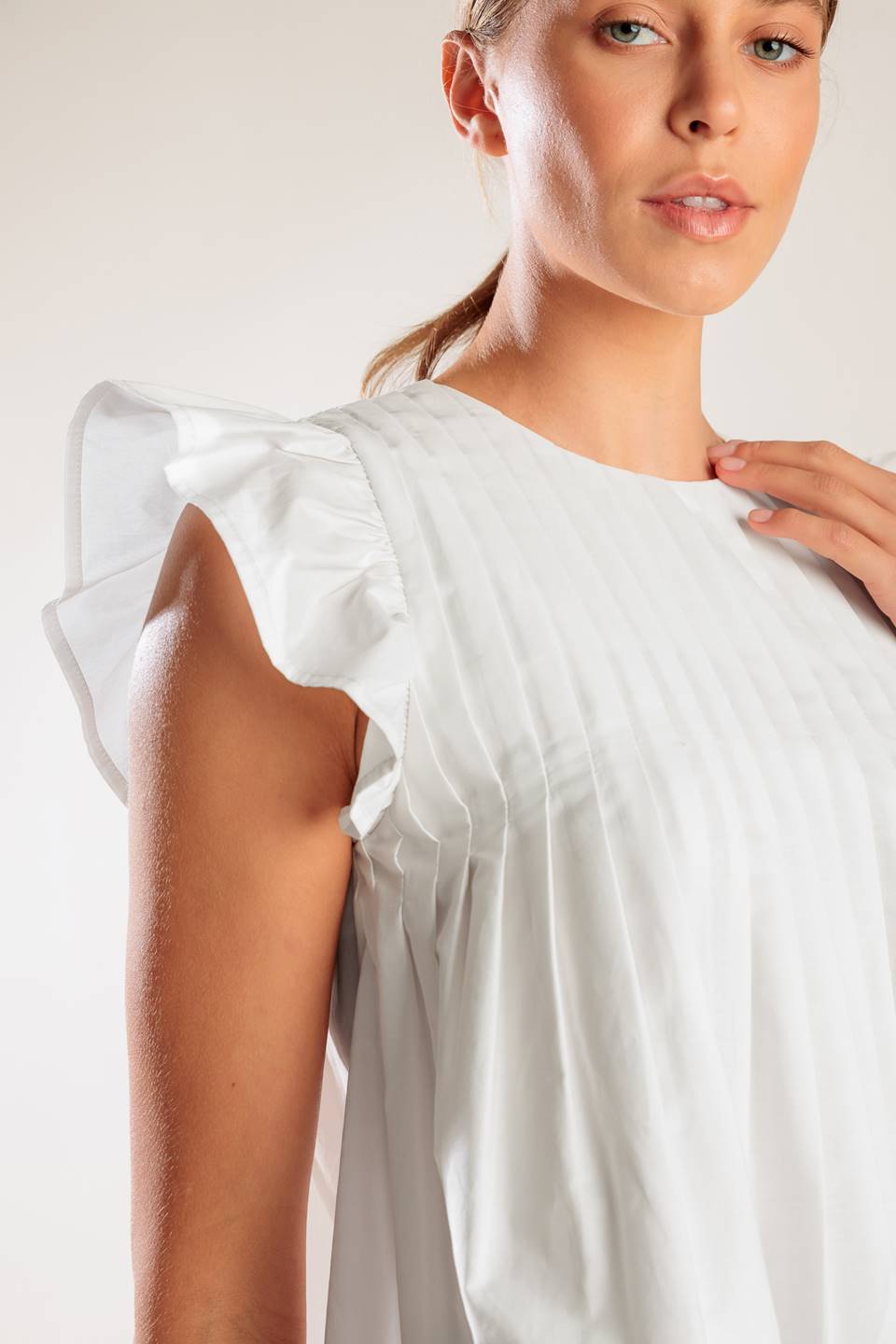 MEMORIES IN FOCUS WHITE WOVEN TOP Flying Tomato