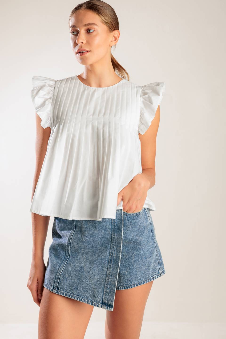 MEMORIES IN FOCUS WHITE WOVEN TOP Flying Tomato