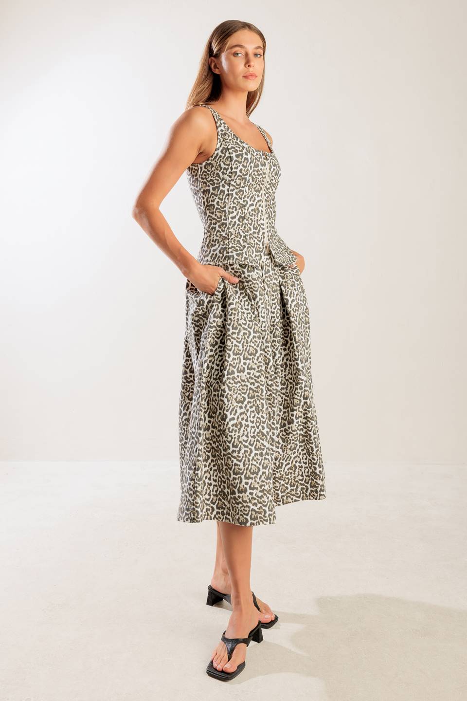 SOMETHING SPECIAL WOVEN VEST Flying Tomato