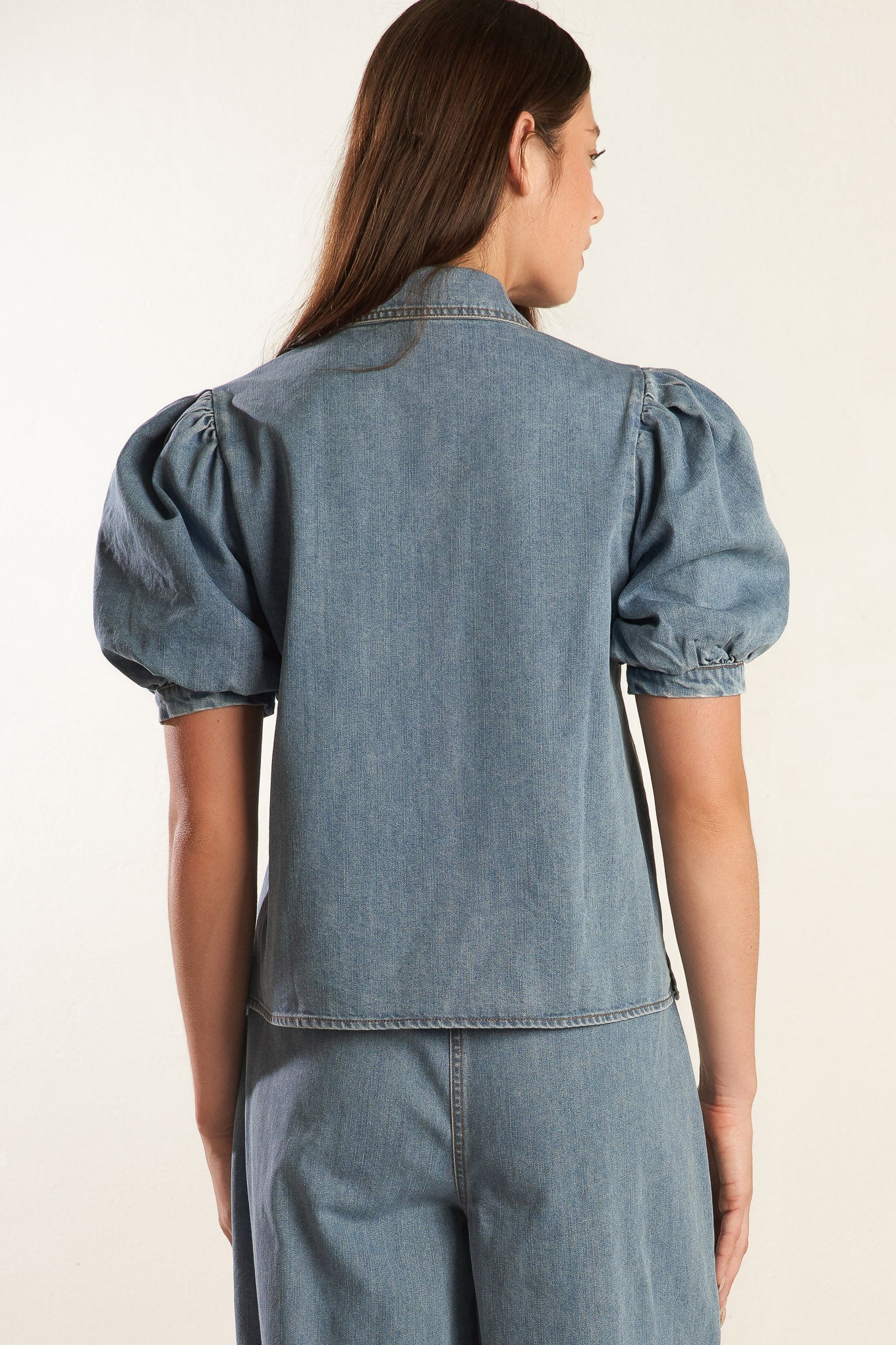 ETERNAL SUNSHINE CHAMBRAY DENIM TOP